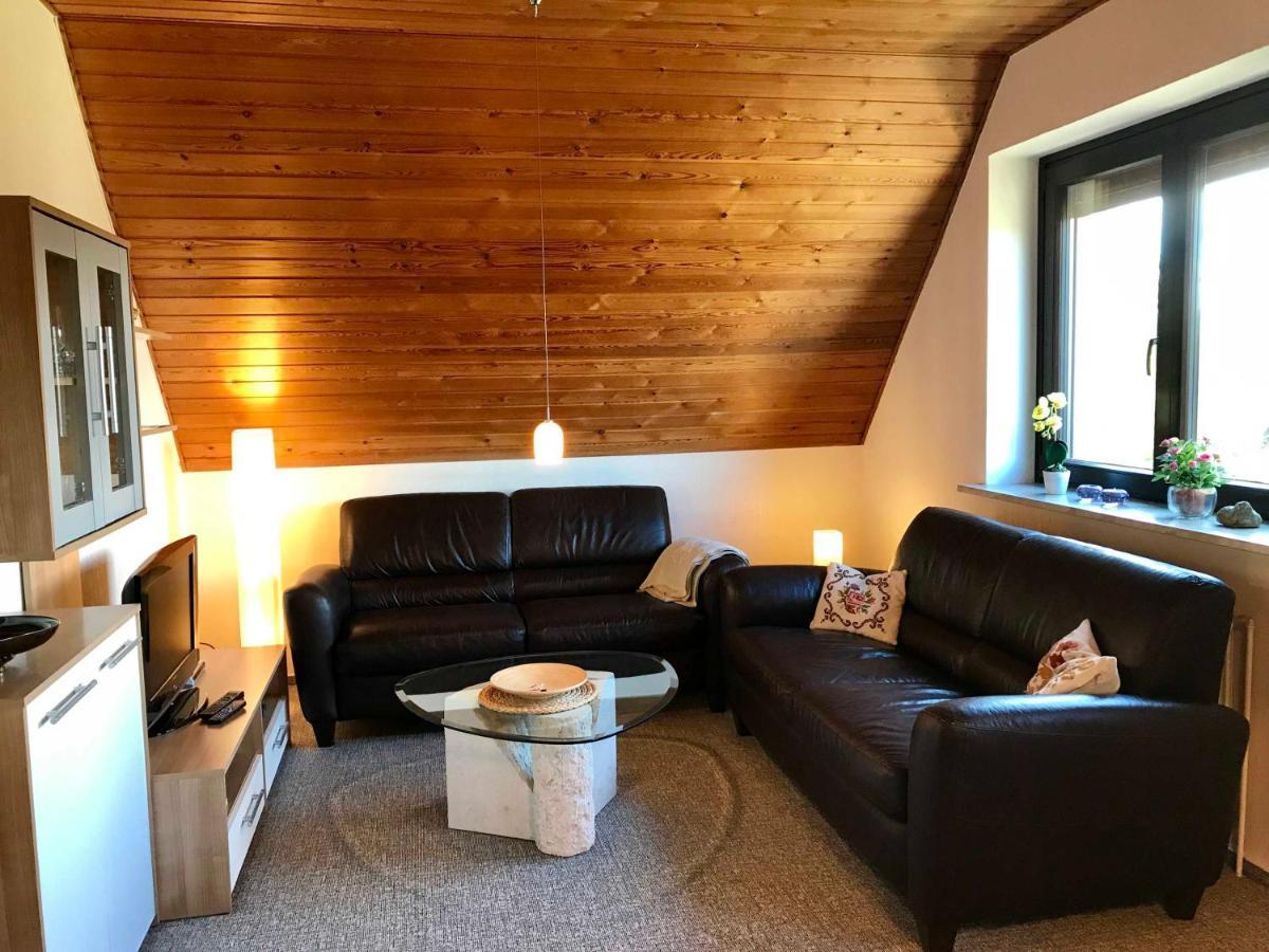 Mal Steinbock _ Ferienwohnung Anni Malente Εξωτερικό φωτογραφία